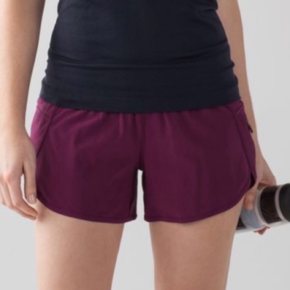 Lululemon Tracker Short IV 4-way Stretch Size 4 with a 4” inseam Marvel